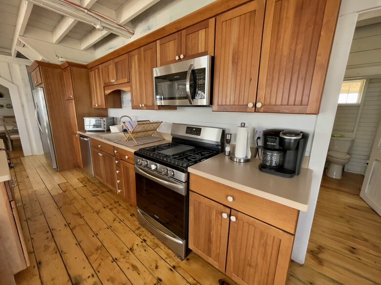 The Castaway Cottage - South Kingstown, Rhode Island