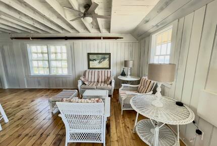 The Castaway Cottage - South Kingstown, Rhode Island