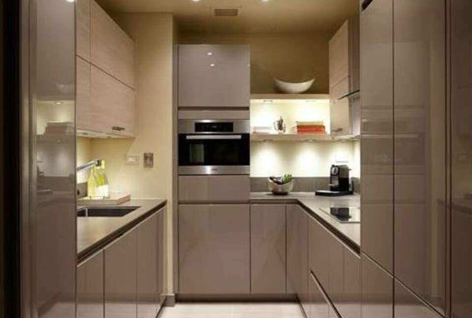 Mumbai Luxury Apartment - Mumbai, India