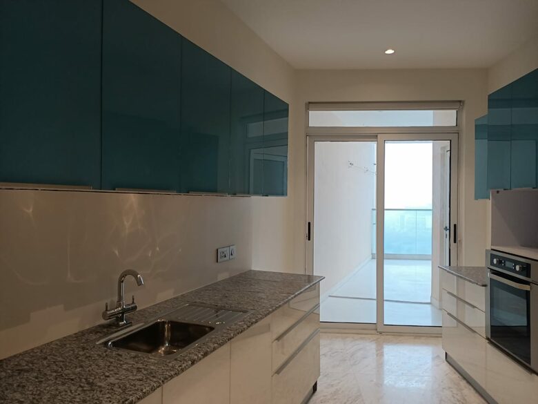 Kolkata Luxury Apartment - Kolkata, India