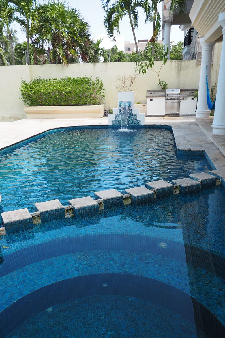 The new gas grill is built-in outside.