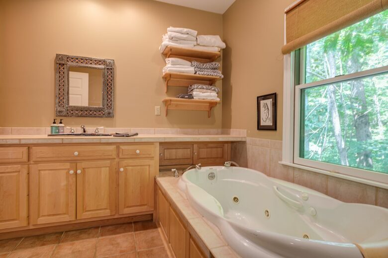 Stunning 'Mountain View' from Sun-up to Sundown - Monteagle, Tennessee