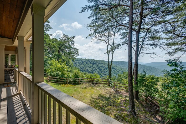 Stunning 'Mountain View' from Sun-up to Sundown - Monteagle, Tennessee