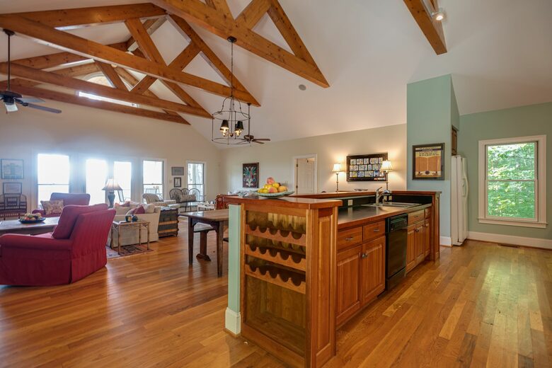 Stunning 'Mountain View' from Sun-up to Sundown - Monteagle, Tennessee