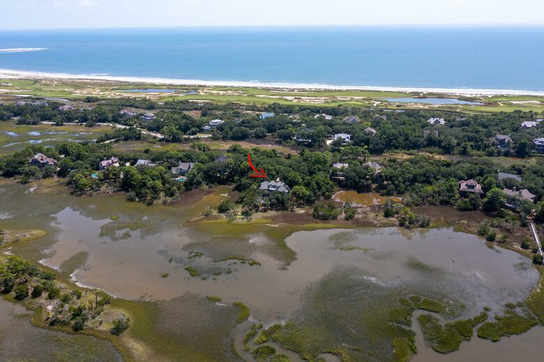 So close to the beach and famous PGA Ocean Golf Course
