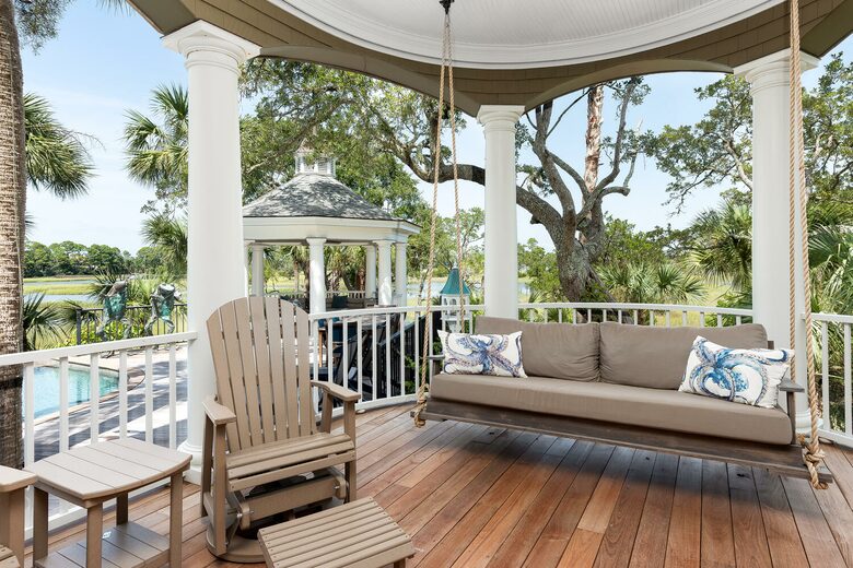lazy swing and sitting area