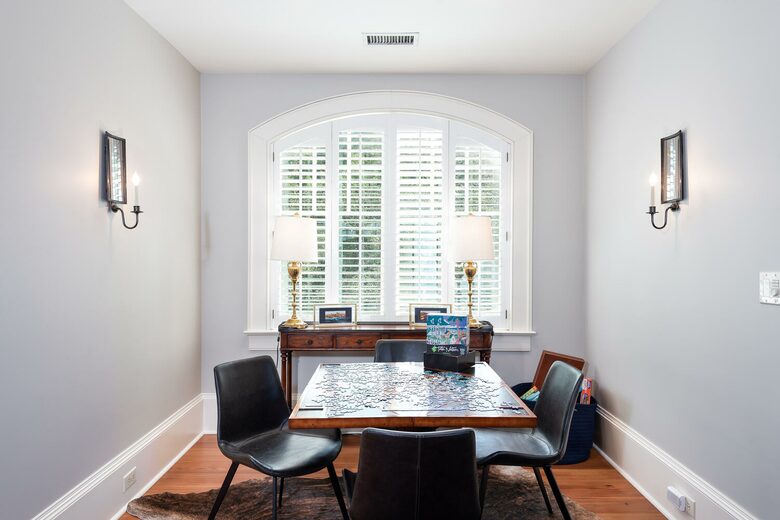 Who can finish the puzzle first?