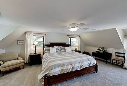 Spectacular Arrowhead Lakefront - Lake Arrowhead, California