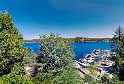 Spectacular Arrowhead Lakefront - Lake Arrowhead, California