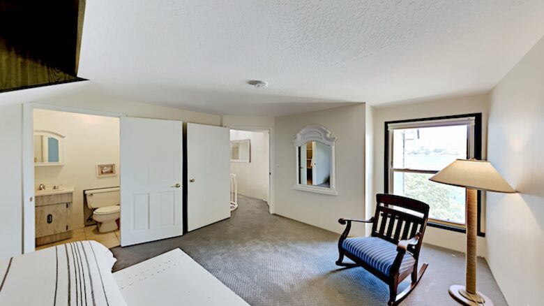 Spectacular Arrowhead Lakefront - Lake Arrowhead, California