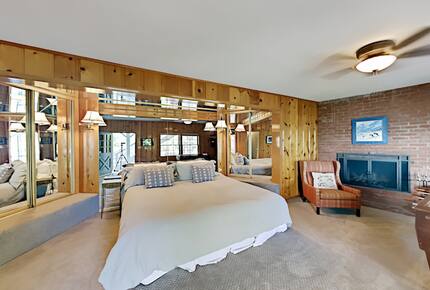 Spectacular Arrowhead Lakefront - Lake Arrowhead, California