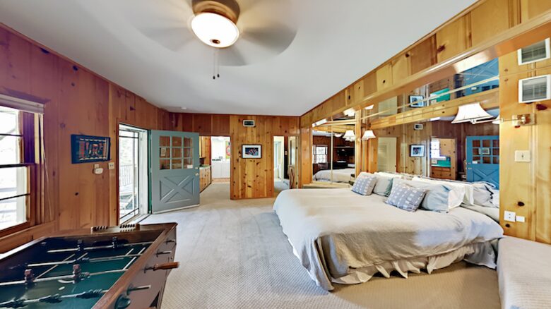 Spectacular Arrowhead Lakefront - Lake Arrowhead, California