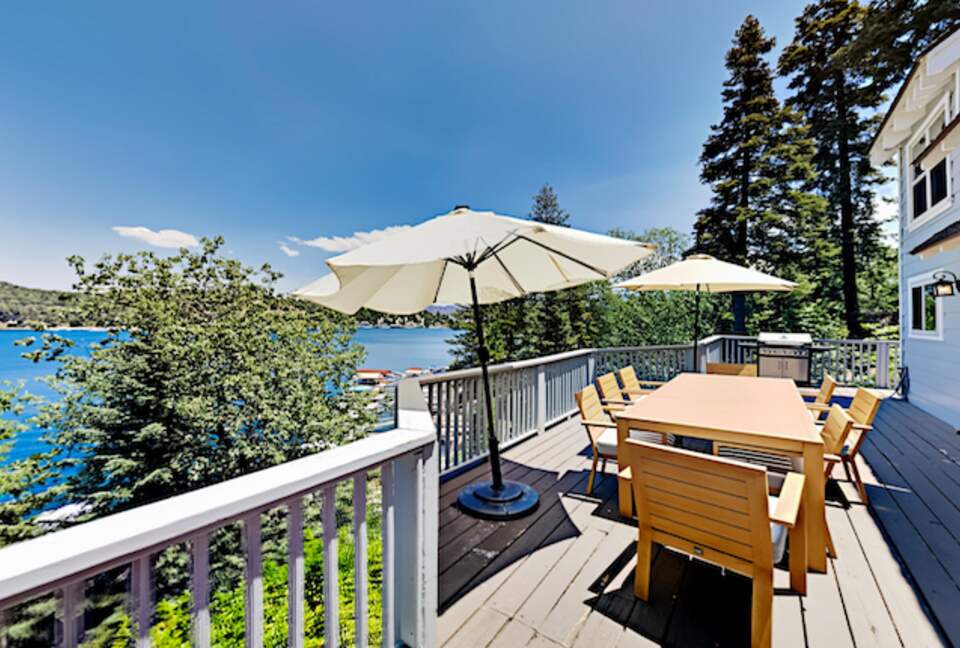 Spectacular Arrowhead Lakefront - Lake Arrowhead, California