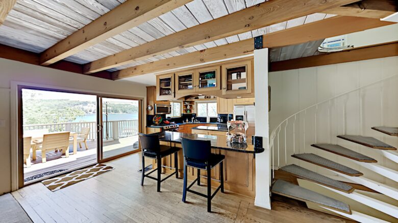 Spectacular Arrowhead Lakefront - Lake Arrowhead, California