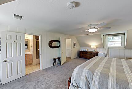 Spectacular Arrowhead Lakefront - Lake Arrowhead, California