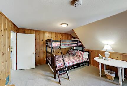 Spectacular Arrowhead Lakefront - Lake Arrowhead, California