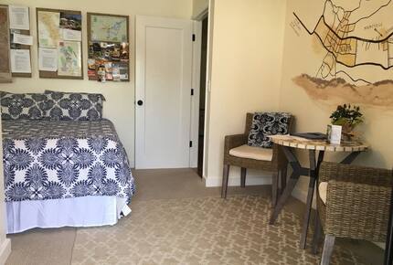 Downtown Napa Valley Hidden Gem - Napa, California