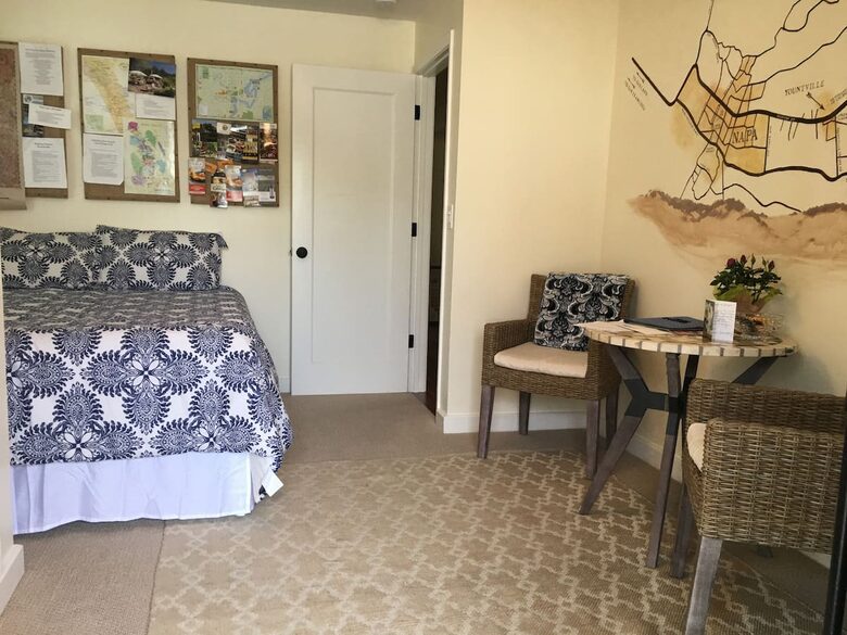 Downtown Napa Valley Hidden Gem - Napa, California