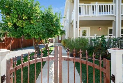 Downtown Napa Valley Hidden Gem - Napa, California