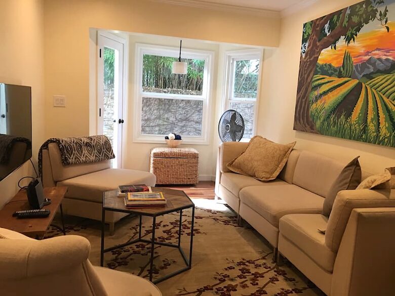 Downtown Napa Valley Hidden Gem - Napa, California