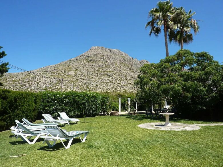 Picturesque Spanish finca "Las Rosas" - Port de Pollenca, Spain