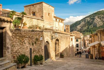 Picturesque Spanish finca "Las Rosas" - Port de Pollenca, Spain