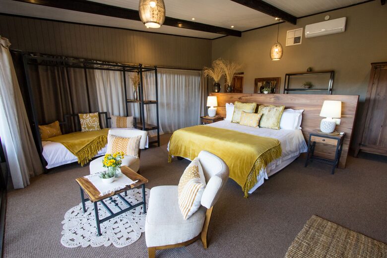 A One Bedroom Suite at Tiger Canyon Private Game Reserve - Philippolis, South Africa