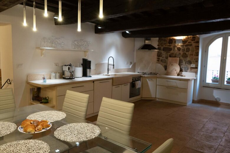 Umbria Above Luxury Townhouse - Ficulle, Italy