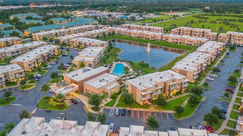 Disney Magic Village 4 BR Townhome - Kissimmee, Florida