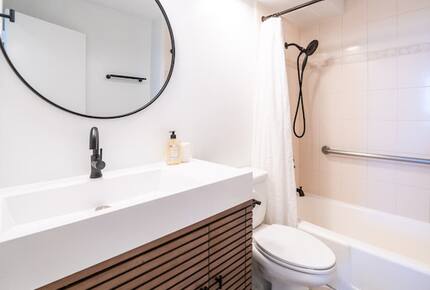 Ilikai Marina Condo - Honolulu, Hawaii