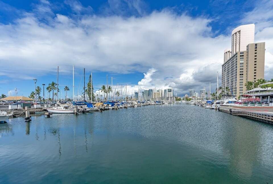 Ilikai Marina Condo - Honolulu, Hawaii