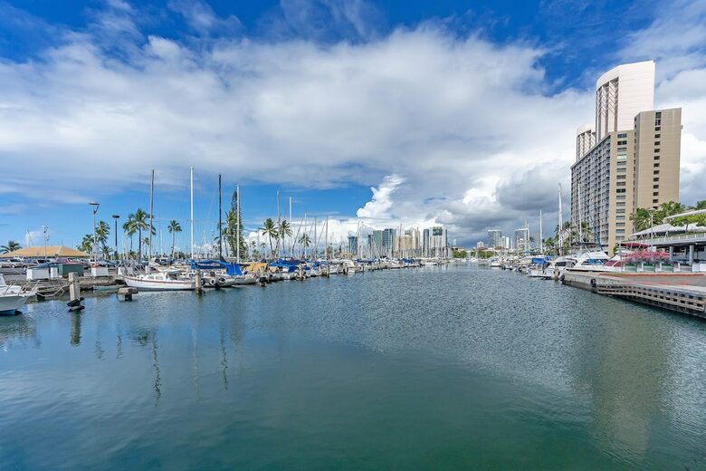 Ilikai Marina Condo - Honolulu, Hawaii