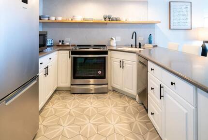 Ilikai Marina Condo - Honolulu, Hawaii