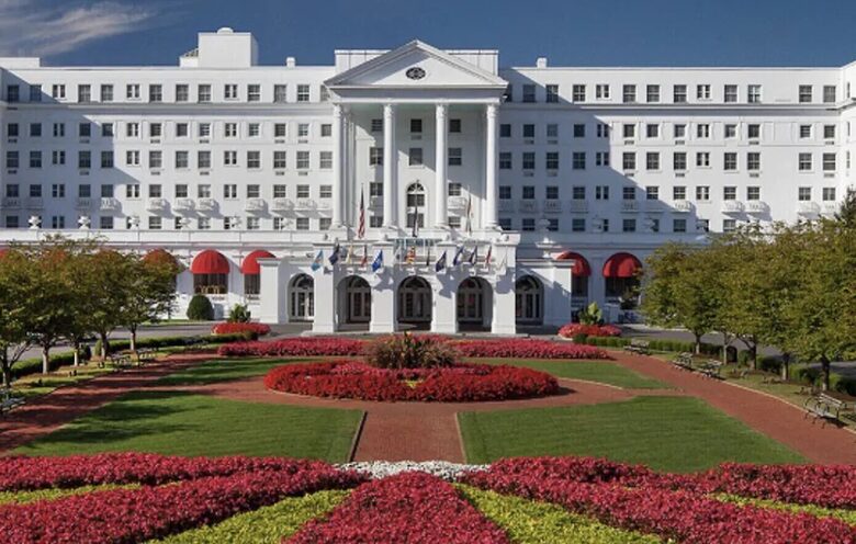 Greenbrier - Luxury Private Home - On Resort grounds - White Sulphur Springs, West Virginia