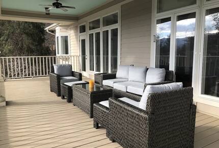 Greenbrier - Luxury Private Home - On Resort grounds - White Sulphur Springs, West Virginia