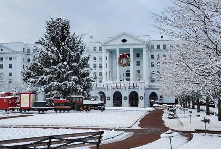 Greenbrier - Luxury Private Home - On Resort grounds - White Sulphur Springs, West Virginia