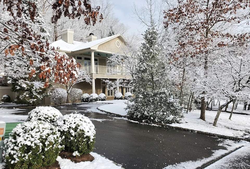 Greenbrier - Luxury Private Home - On Resort grounds - White Sulphur Springs, West Virginia