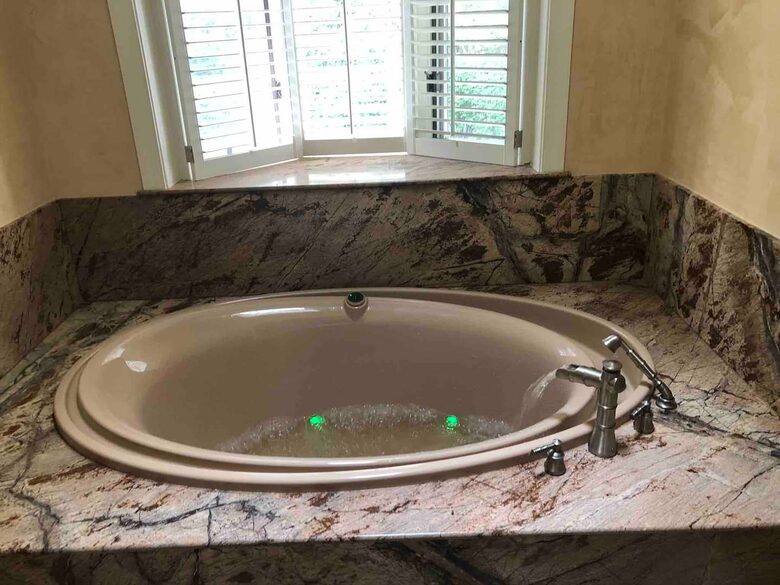 Greenbrier - Luxury Private Home - On Resort grounds - White Sulphur Springs, West Virginia