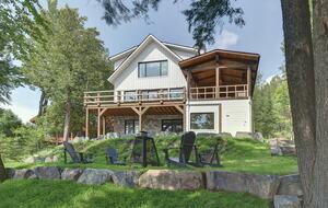 Lakefront Mont-Tremblant - La Conception, Canada