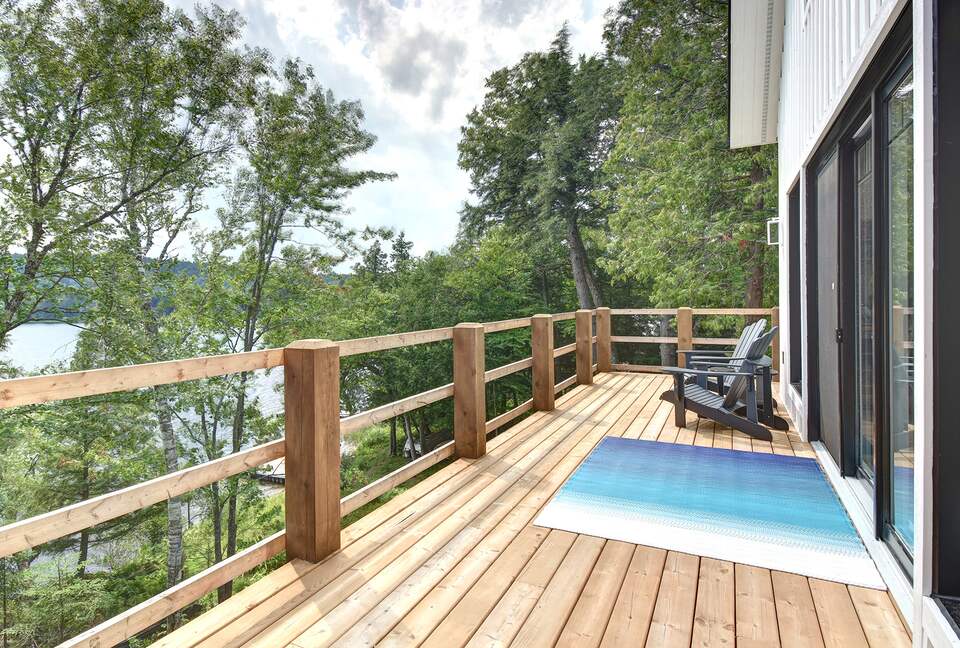 Lakefront Mont-Tremblant - La Conception, Canada