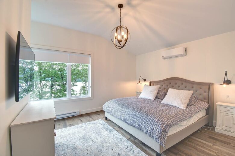 Lakefront Mont-Tremblant - La Conception, Canada