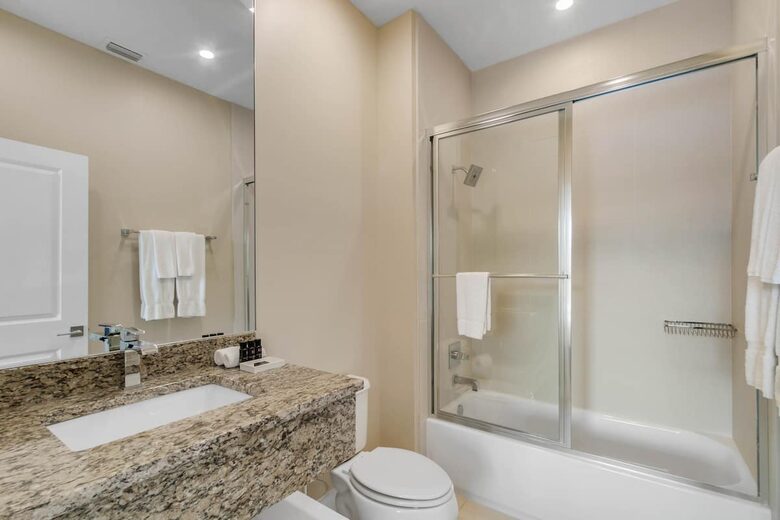 Disney Magic Village 4 BR Townhome - Kissimmee, Florida