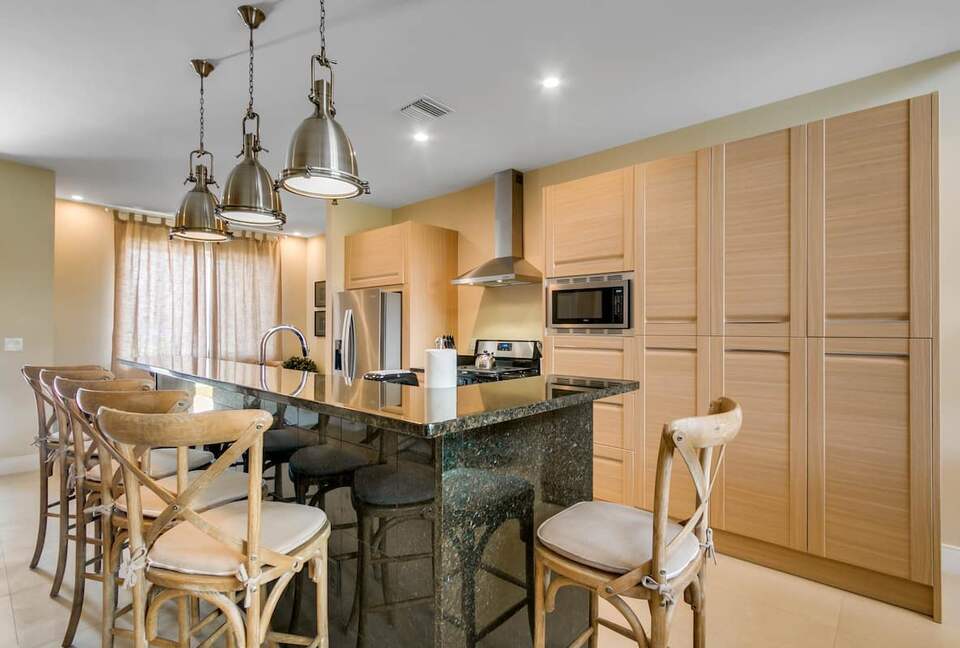 Disney Magic Village 4 BR Townhome - Kissimmee, Florida