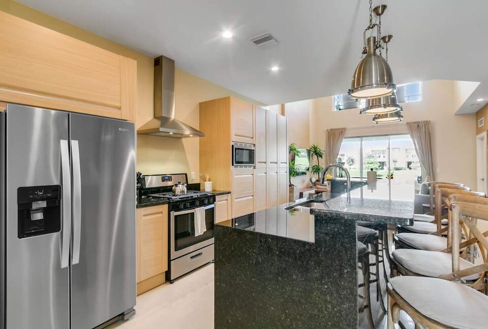 Disney Magic Village 4 BR Townhome - Kissimmee, Florida