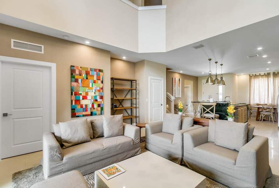 Disney Magic Village 4 BR Townhome - Kissimmee, Florida