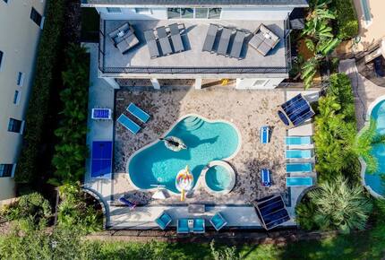 Luxury Reunion Resort Gathering Villa - Kissimmee, Florida