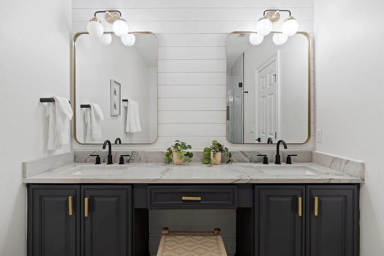 Luxury Reunion Resort Gathering Villa - Kissimmee, Florida