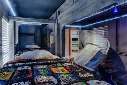 Luxury Reunion Resort Gathering Villa - Kissimmee, Florida