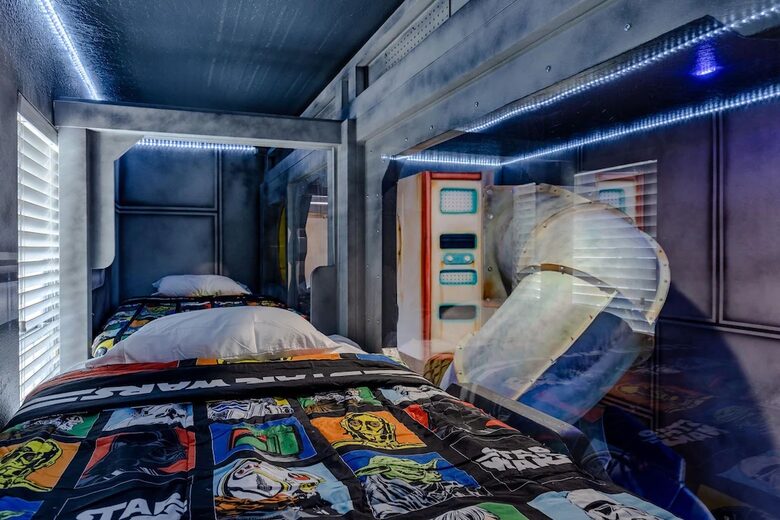 Luxury Reunion Resort Gathering Villa - Kissimmee, Florida