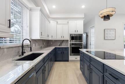 Luxury Reunion Resort Gathering Villa - Kissimmee, Florida